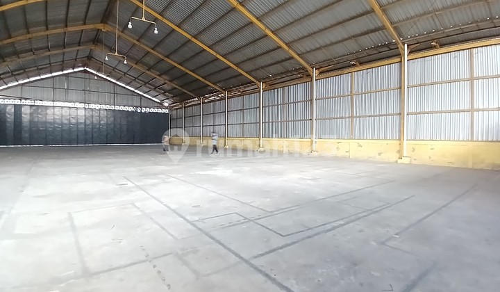 Good Warehouse 2600m2 for Rent on Jl Imogiri Barat Km 4 Sewon Bantul