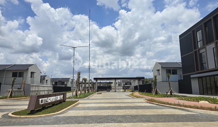 Rumah Cantik 1,5 M Dengan Luas Tanah Yang Cukup Luas Rumah Cantik 1,5 M Dengan Luas Tanah Yang Cukup Luas