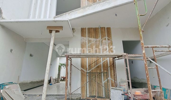 Rumah Dekat Juanda 2 Lantai di Sidoarjo Damarsi Rumah Dekat Juanda 2 Lantai di Sidoarjo Damarsi