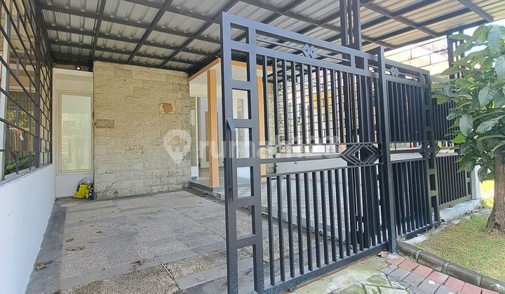 Ready-to-Occupy House Near Juanda Cash SHM Ready 2