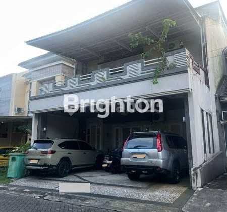 Rumah Cantik 3 Lantai Di Perumahan Balikpapan Baru