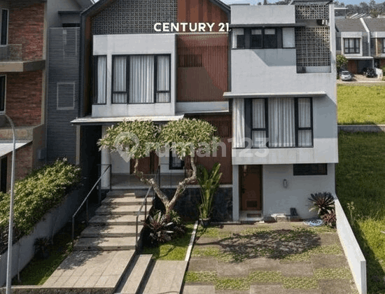 Dijual Villa Dibawah Harga Pasar Golf View di Rancamaya