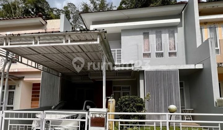 Rumah 2,5 Lt Strategis Berada Di Tengah Kota Rumah 2,5 Lt Strategis Berada Di Tengah Kota