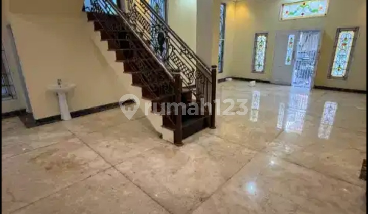 Hunian Nyaman - Tengah Kota Cocok Tinggal Untuk Keluarga 2