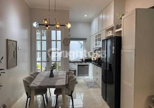 Rumah Cantik Minimalis, Strategis Tengah Kot. 2