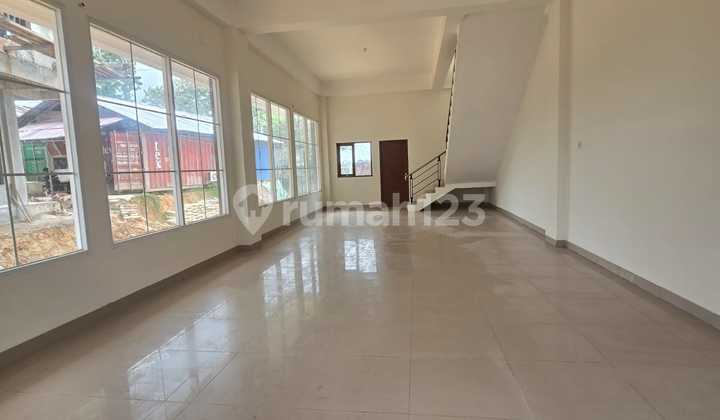 Commercial Shop House, Move-In Ready, Strategic Central City Location