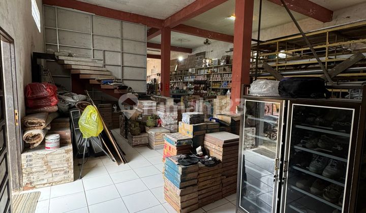 Commercial Shop House, Roadside, Strategically Located in City Center Commercial Shop House, Roadside, Strategically Located in City Center