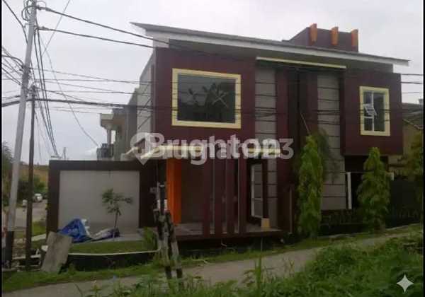 Hunian Nyaman Plus Kantor di Cluster Regency. 2