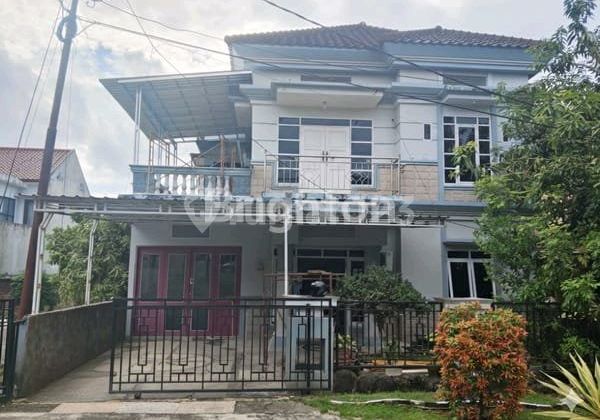 Rumah Cantik 2Lt,Aksesbilitas Baik, Lingkungan Nyaman 1