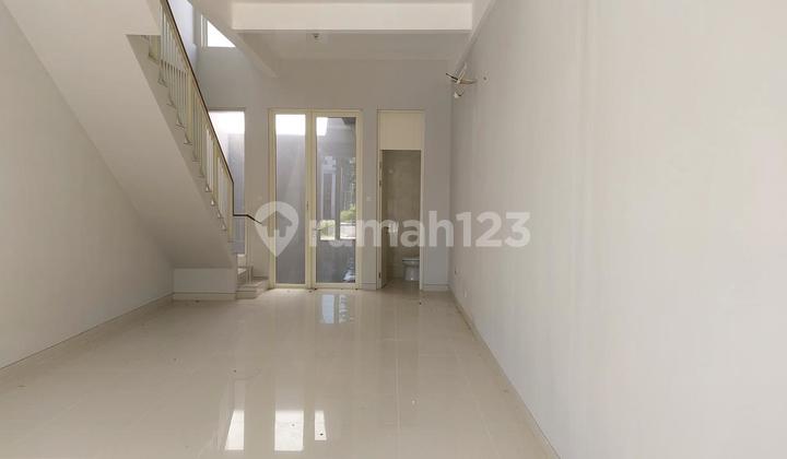 Ready-to-Use Shophouse Grand Pakuwon Surabaya 2