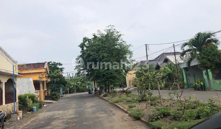 For Sale House in Taman Siwalan Indah, Kepatihan, Gresik 2