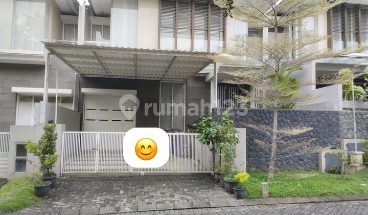Rumah Modern Minimalis Araya Malang Rumah Modern Minimalis Araya Malang