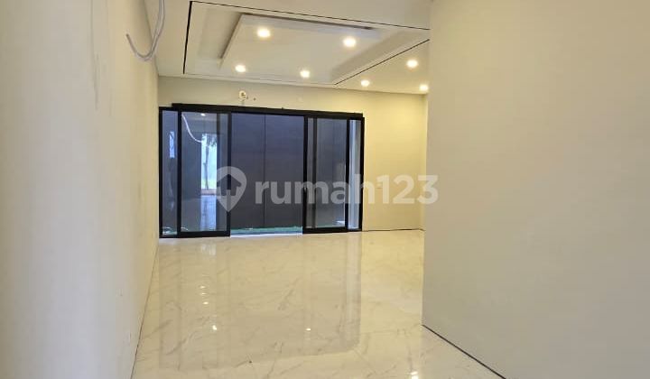 Rumah Baru Gress Woodland Citraland Surabaya 2