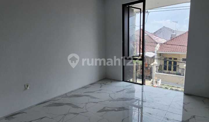 House, 2 Floors Rungkut Mapan Grees Minimalist Ready to Occupy 2