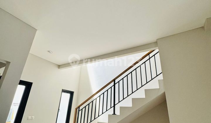 Minimalist House Pondok Indah Wiyung 2