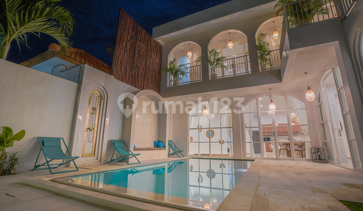 Villa 3 Bedroom Spacious in Berawa with Pool & Sunken Lounge Villa 3 Bedroom Spacious in Berawa with Pool & Sunken Lounge