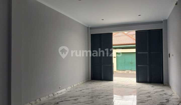 For Rent: Shop House in Tegalharjo, Jebres 2