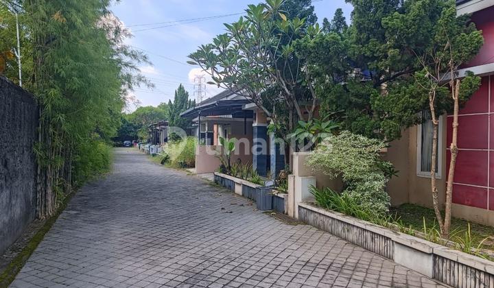 Disewakan Rumah Modern Minimalis Cluster Solo Laweyan 2