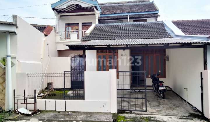 Dijual Rumah Modern Minimalis Solo Baru 2