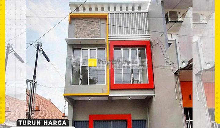New Shophouse for Sale, Spacious Parking Area Sondakan Sondakan Laweyan Surakarta Solo New Shophouse for Sale, Spacious Parking Area Sondakan Sondakan Laweyan Surakarta Solo
