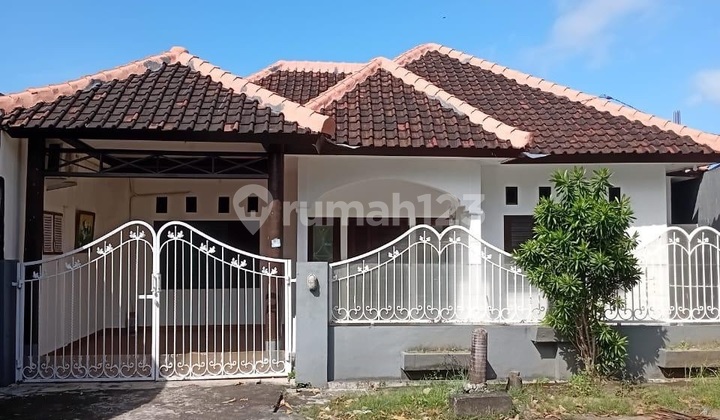 Rumah Cantik di Sekitaran Taman Griya Jimbaran Rumah Cantik di Sekitaran Taman Griya Jimbaran