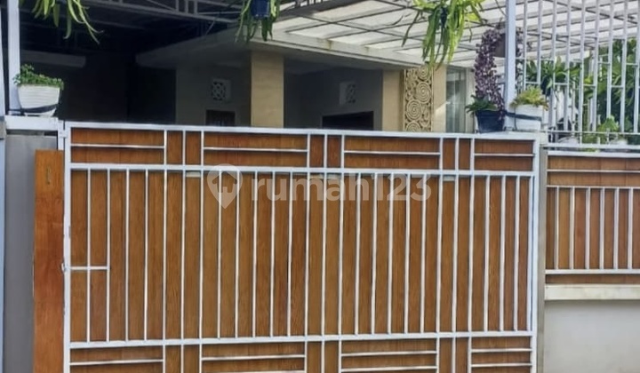 Rumah Nyaman Minimalis di Pemogan