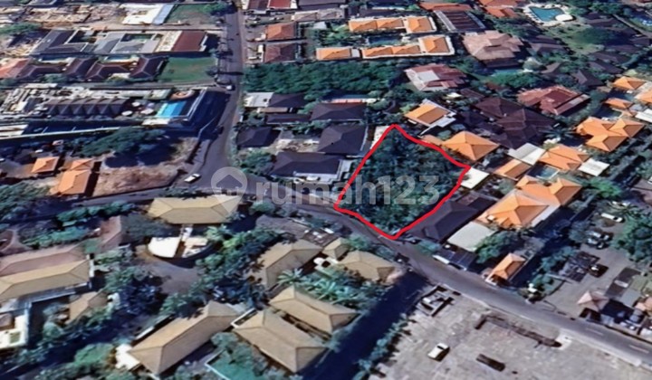 Prime Freehold Land for Commercial Development on Jalan Batu Belig, Canggu!