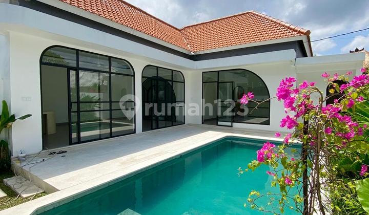 20-YEAR LEASEHOLD BRAND NEW MODERN TROPICAL 2-BR VILLA IN BERAWA CANGGU 20-YEAR LEASEHOLD BRAND NEW MODERN TROPICAL 2-BR VILLA IN BERAWA CANGGU
