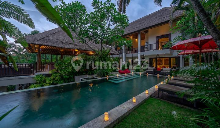 4 Bedrooms Villa for Sale in Pererenan, Bali [Freehold]