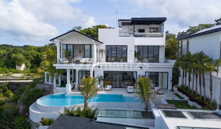 Luxury Cliff-Top Villa with Ocean Views in Bingin Luxury Cliff-Top Villa with Ocean Views in Bingin