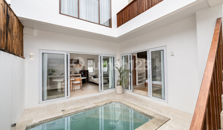 2 Bedrooms Villa for Sale in Berawa Area