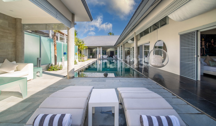 Elegant 4-Bedroom Villa in Sanur Beachside with Pool Elegant 4-Bedroom Villa in Sanur Beachside with Pool