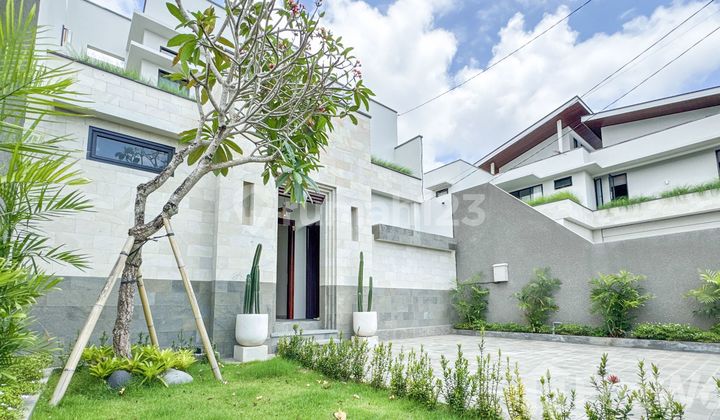 Brand New 3-Bedrooms For Sale Freehold Or Leasehold In Uluwatu