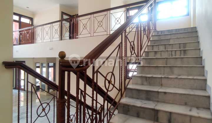 Di Sewakan :1. Rumah Cilandak Timur/Pasar Minggu/Jakarta Selatan. Di Sewakan :1. Rumah Cilandak Timur/Pasar Minggu/Jakarta Selatan.