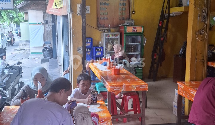 For Sale: Jatiwaringin Shop House 2