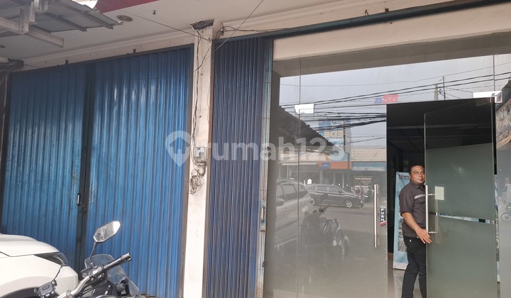 Selling 2 Shophouses in Jatiwaringin 2