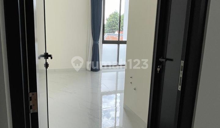 Dijual Rumahkramat Jaya Baru Jakarta Pusat