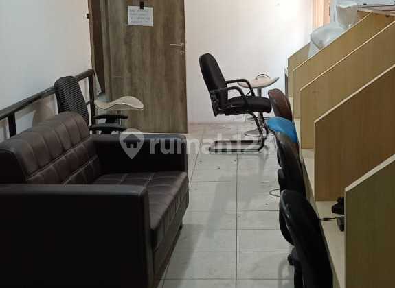 Cool Shop House for Rent in Kelapa Gading, North Jakarta Cool Shop House for Rent in Kelapa Gading, North Jakarta