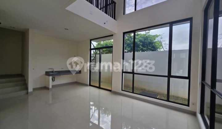 Rumah 3lt luas 11,5x14 type 4+1KT  Cluster Sentarum JGC  Jakarta Garden City Jakarta timur  2