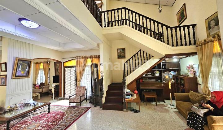 Dijual Rumah Terawat di Rawamangun (Hook)