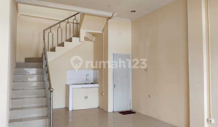 For Rent 2-Story Shop House with Fuso/20" Container Access in Cakung, East Jakarta 2
