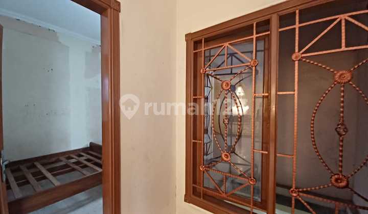 Rumah di sewakan Full furnish Taman modern Pulogebang  Jakarta Timur  2