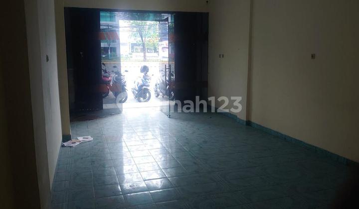 4-Story Shop House, Pemuda-Rawamangun, East Jakarta 2