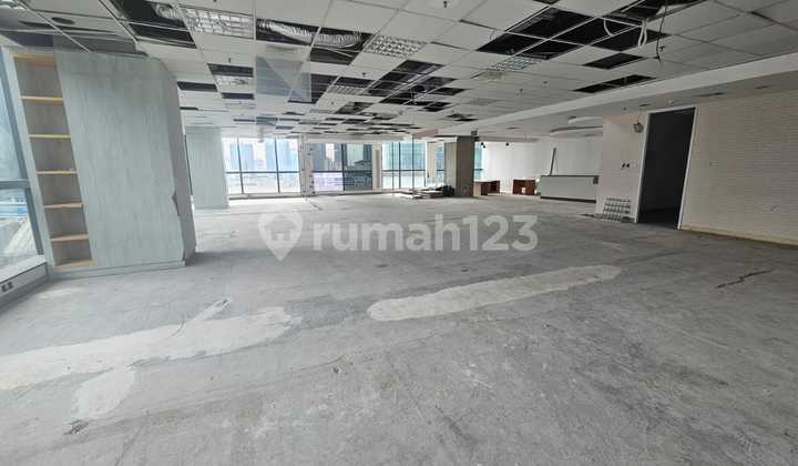 Disewakan Ruang Kantor di Gedung Bertingkat Area Setia Budi ( Posisi Hook) Sekitar Sudirman View Bagus