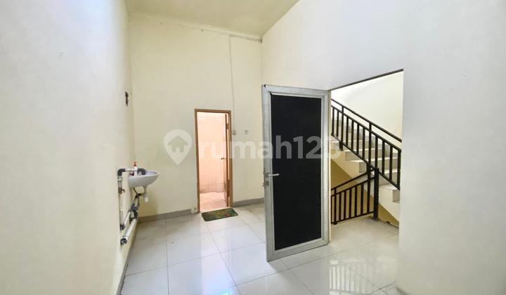 For Rent Strategic Shop House in Cempaka Putih, Central Jakarta