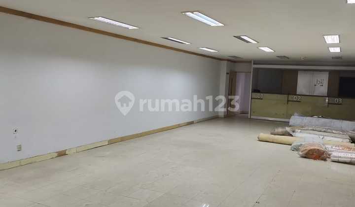 For Rent: Shop House at Pasar Baru, Main Road, Sawah Besar, Central Jakarta 1