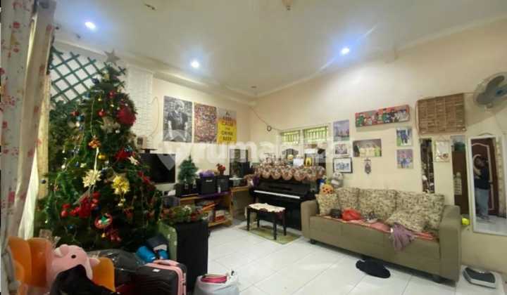 For Rent Strategic House in Koja, North Jakarta