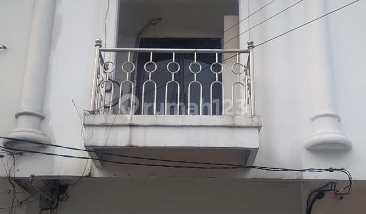 4-Story Shop House, Pemuda-Rawamangun, East Jakarta