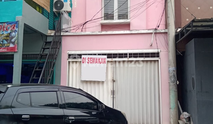 For Rent: Shop House in Harapan Indah 1, Bekasi For Rent: Shop House in Harapan Indah 1, Bekasi