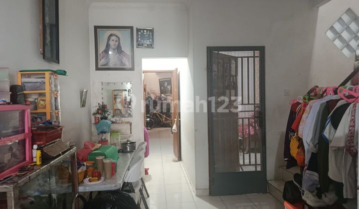 Dijual Rumah Dekat JIS (Jakarta International Stadion) Dijual Rumah Dekat JIS (Jakarta International Stadion)